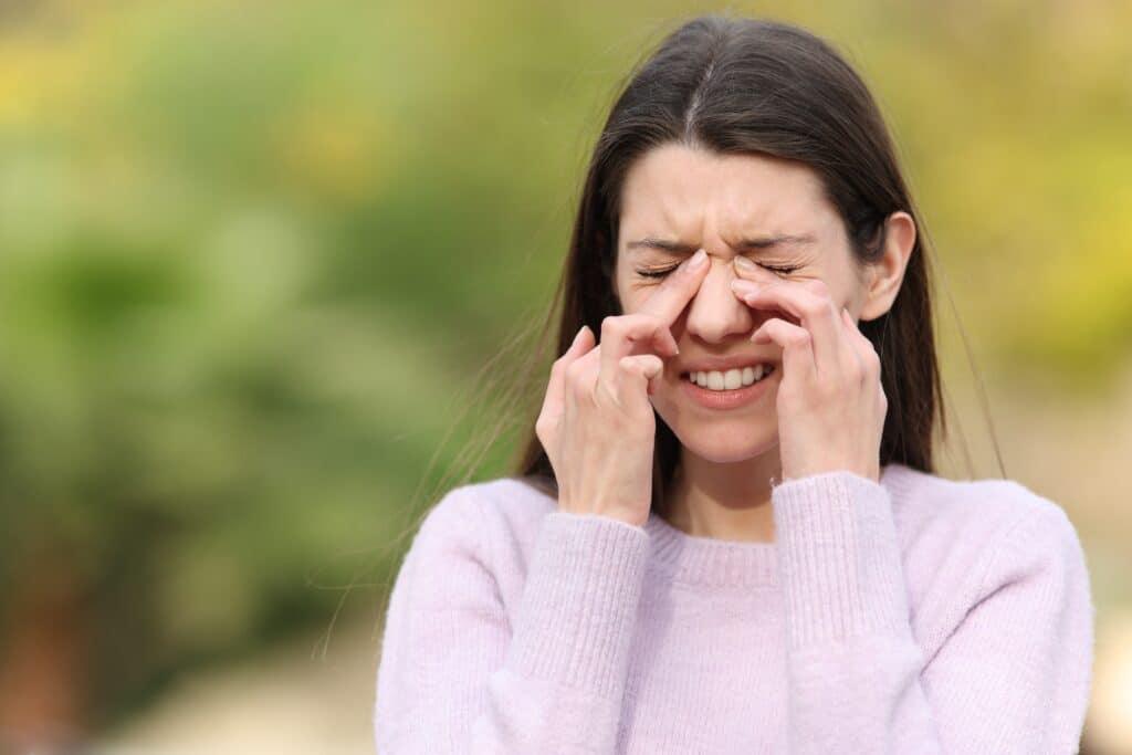 Spring Eye Health: Your Complete Guide to Protecting Vision During Allergy Season